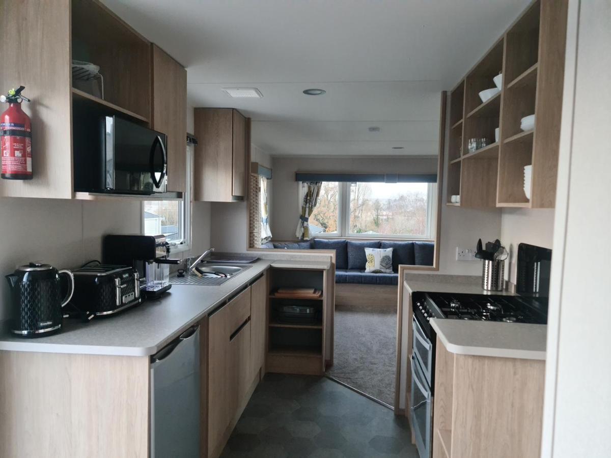 Escape City Caravan Lytchett Minster ภายนอก รูปภาพ