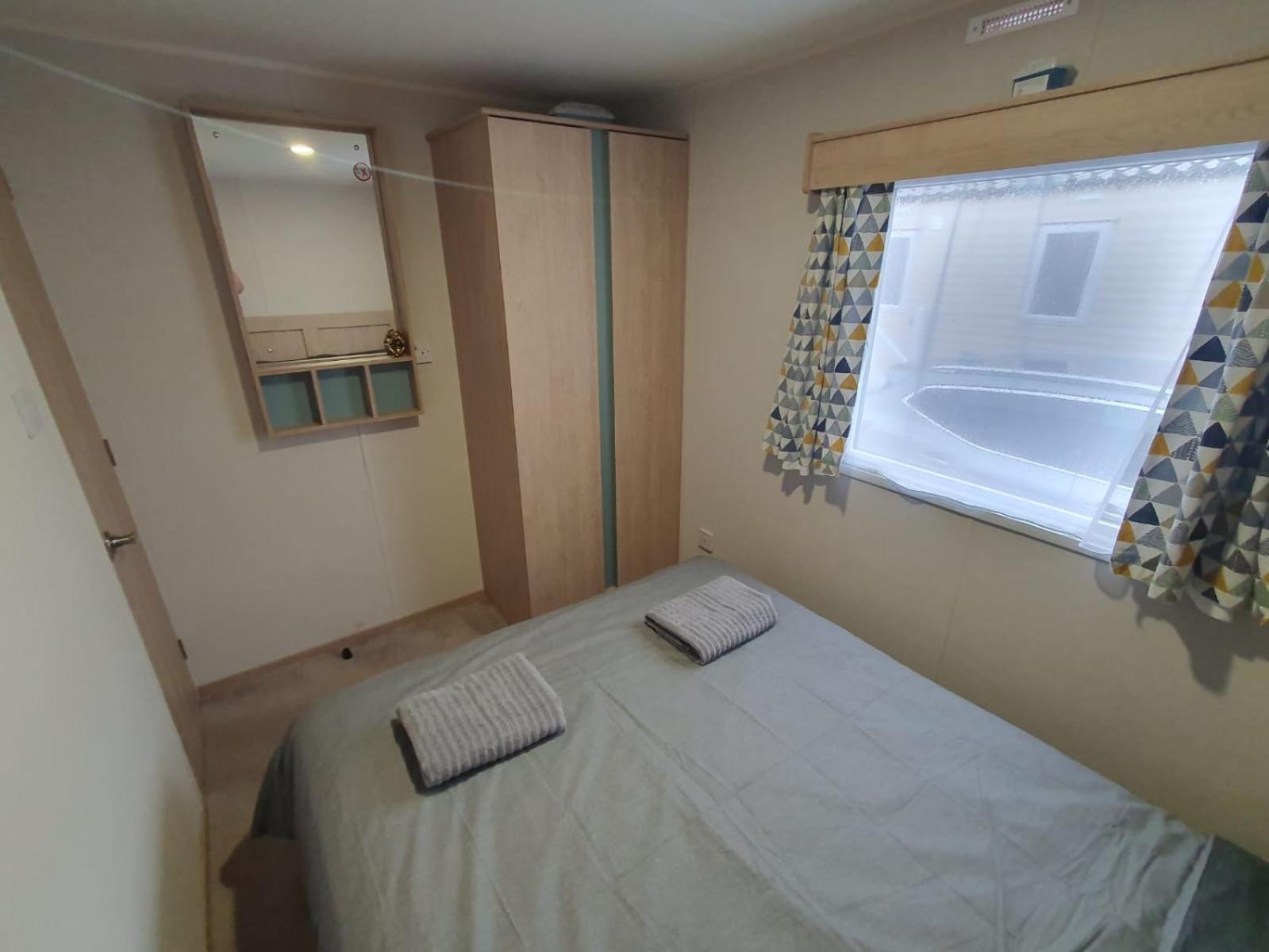 Escape City Caravan Lytchett Minster ภายนอก รูปภาพ